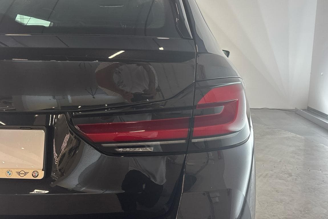 2023 BMW 5-Series - 4