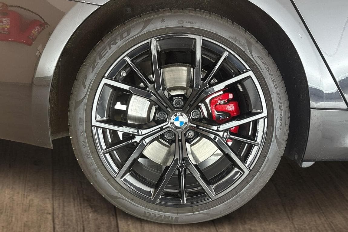 2023 BMW 5-Series - 5