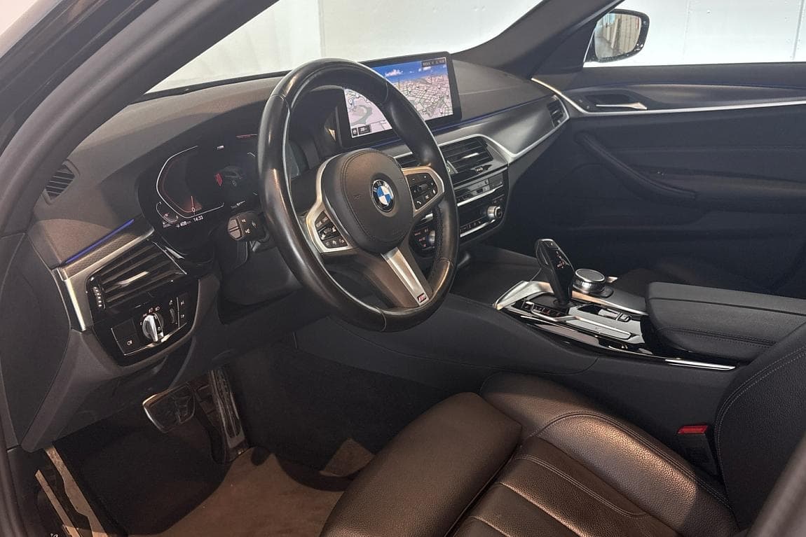 2023 BMW 5-Series - 6
