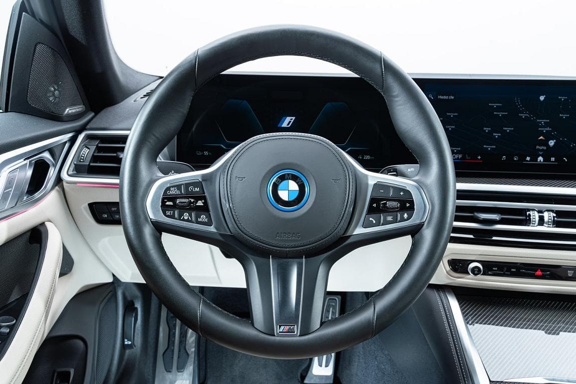2023 BMW I4 - 9