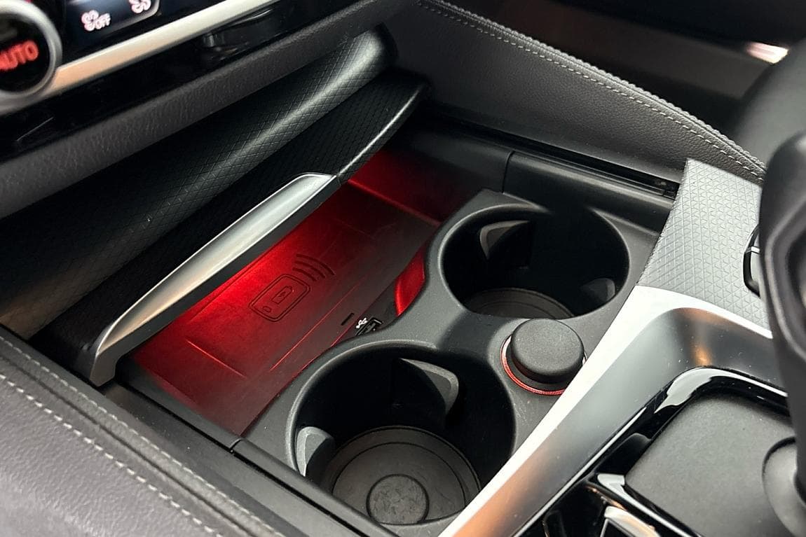 2021 BMW 5-Series - 16