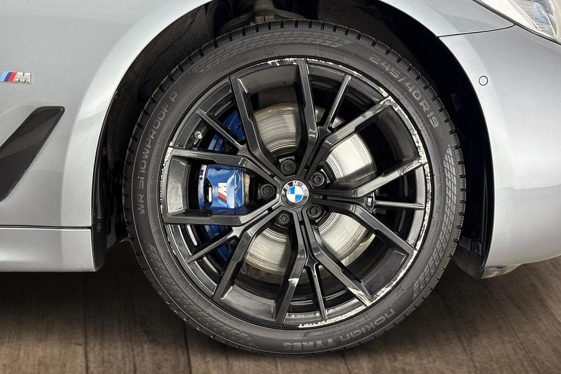 2021 BMW 5-Series - 5