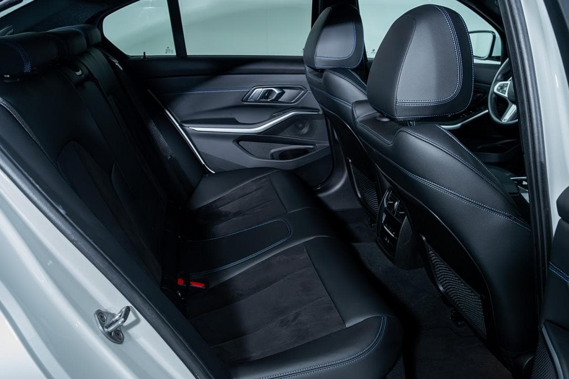 2023 BMW 3-Series - 12