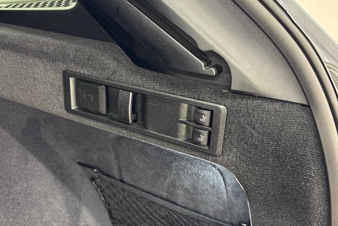 2021 BMW 3-Series - 13