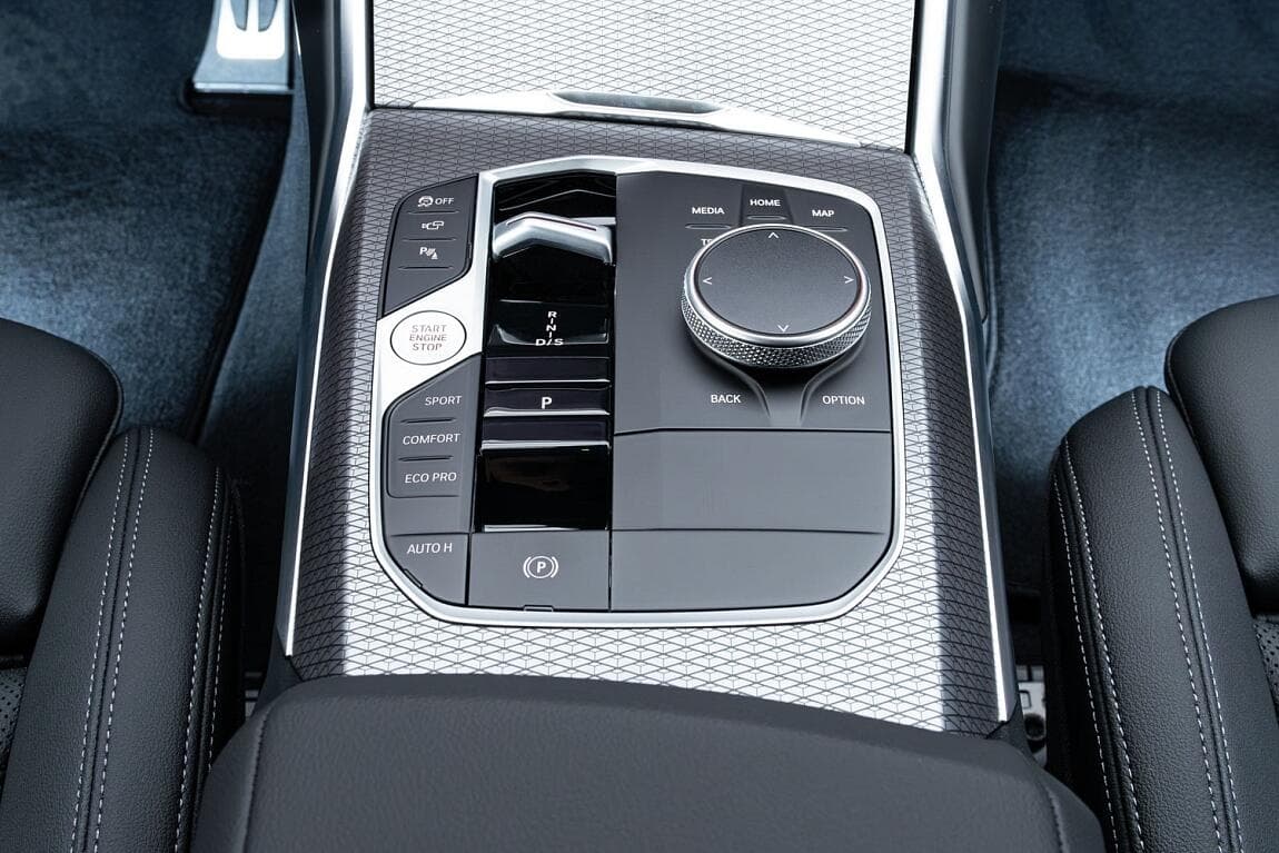 2024 BMW 3-Series - 11