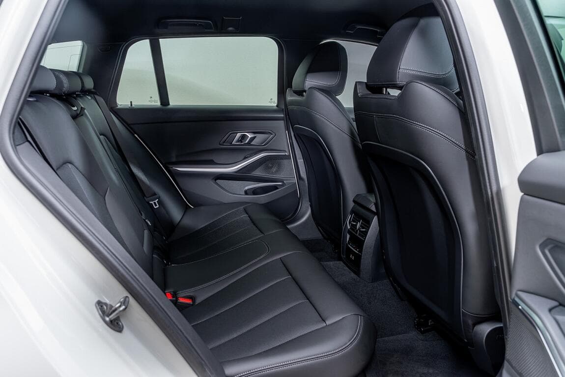 2024 BMW 3-Series - 12