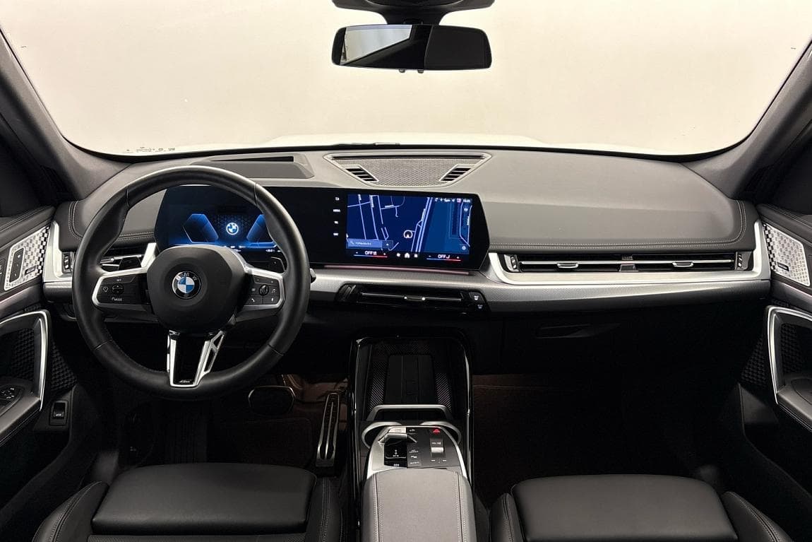 2025 BMW X1 - 8