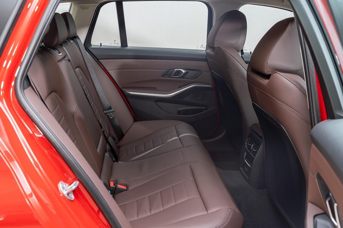 2023 BMW 3-Series - 12