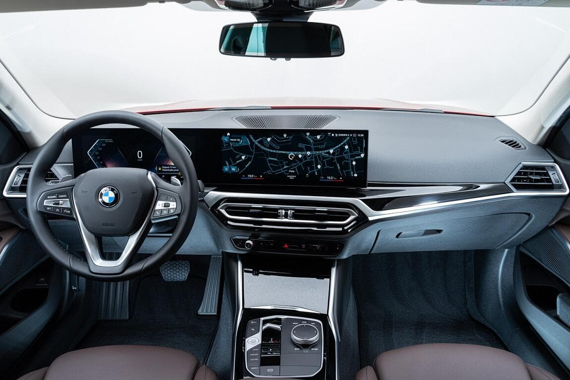 2023 BMW 3-Series - 8