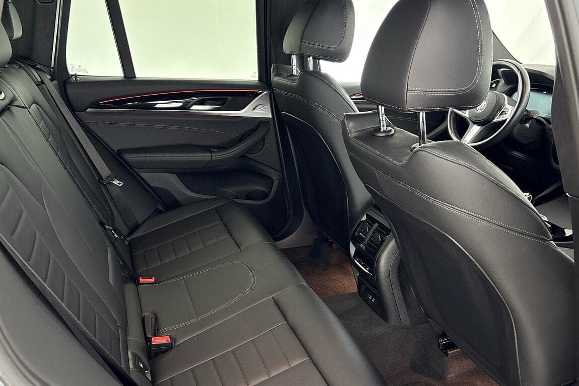 2023 BMW X3 - 13