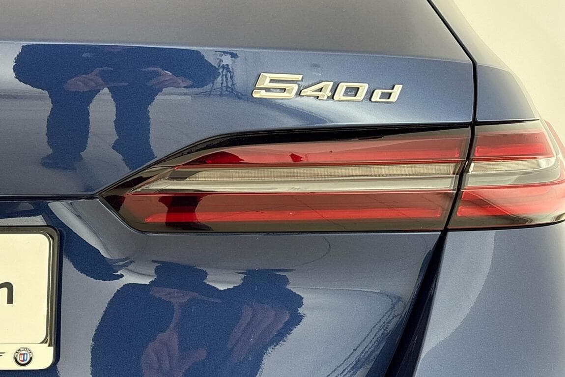 2025 BMW 5-Series - 4