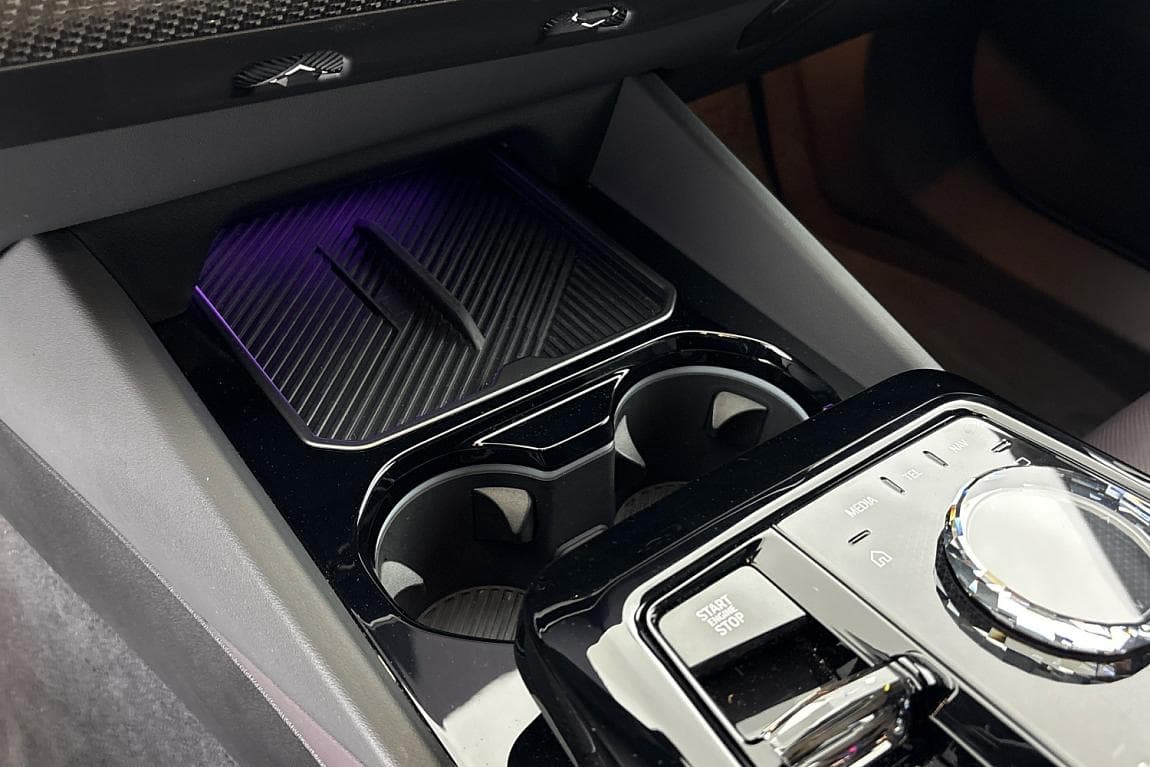 2025 BMW 5-Series - 14