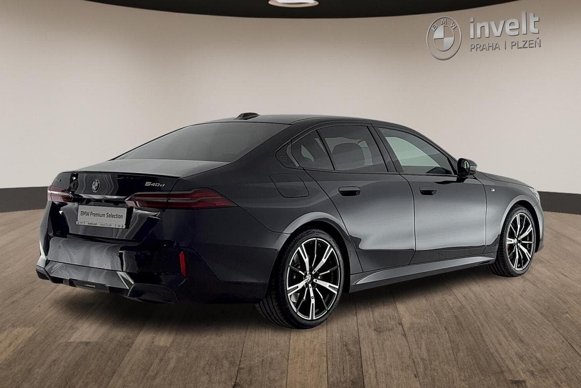 2025 BMW 5-Series - 3