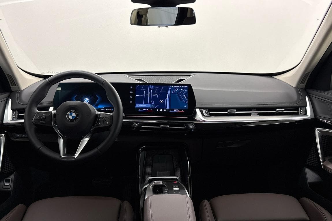 2025 BMW X1 - 8