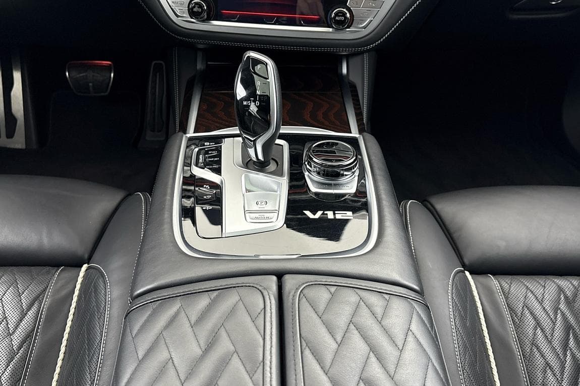 2020 BMW 7-Series - 10