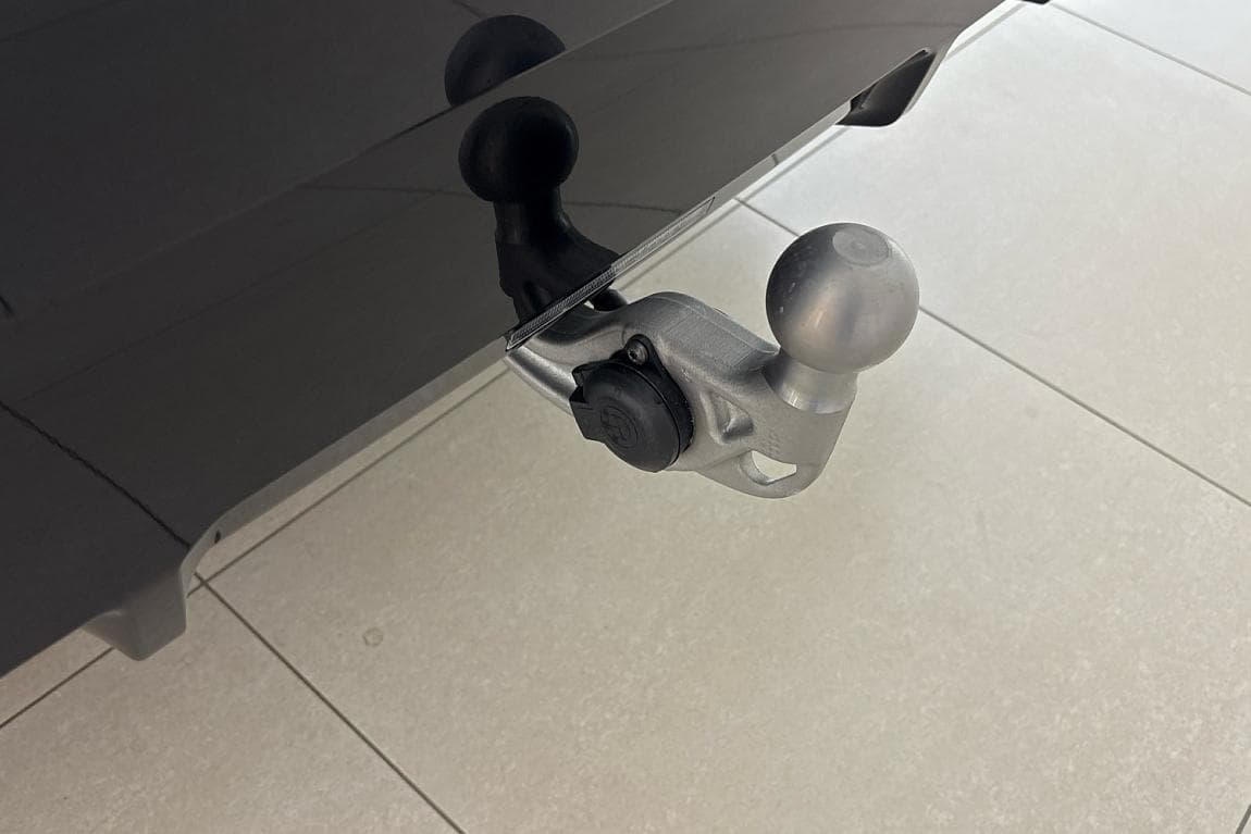 2025 BMW 5-Series - 16