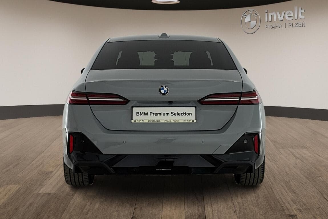 2024 BMW 5-Series - 4