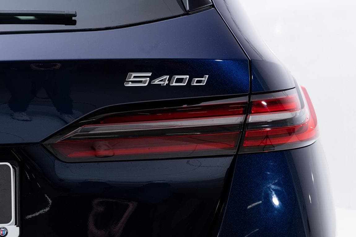 2024 BMW 5-Series - 5