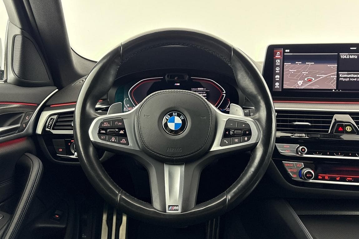 2022 BMW 5-Series - 8