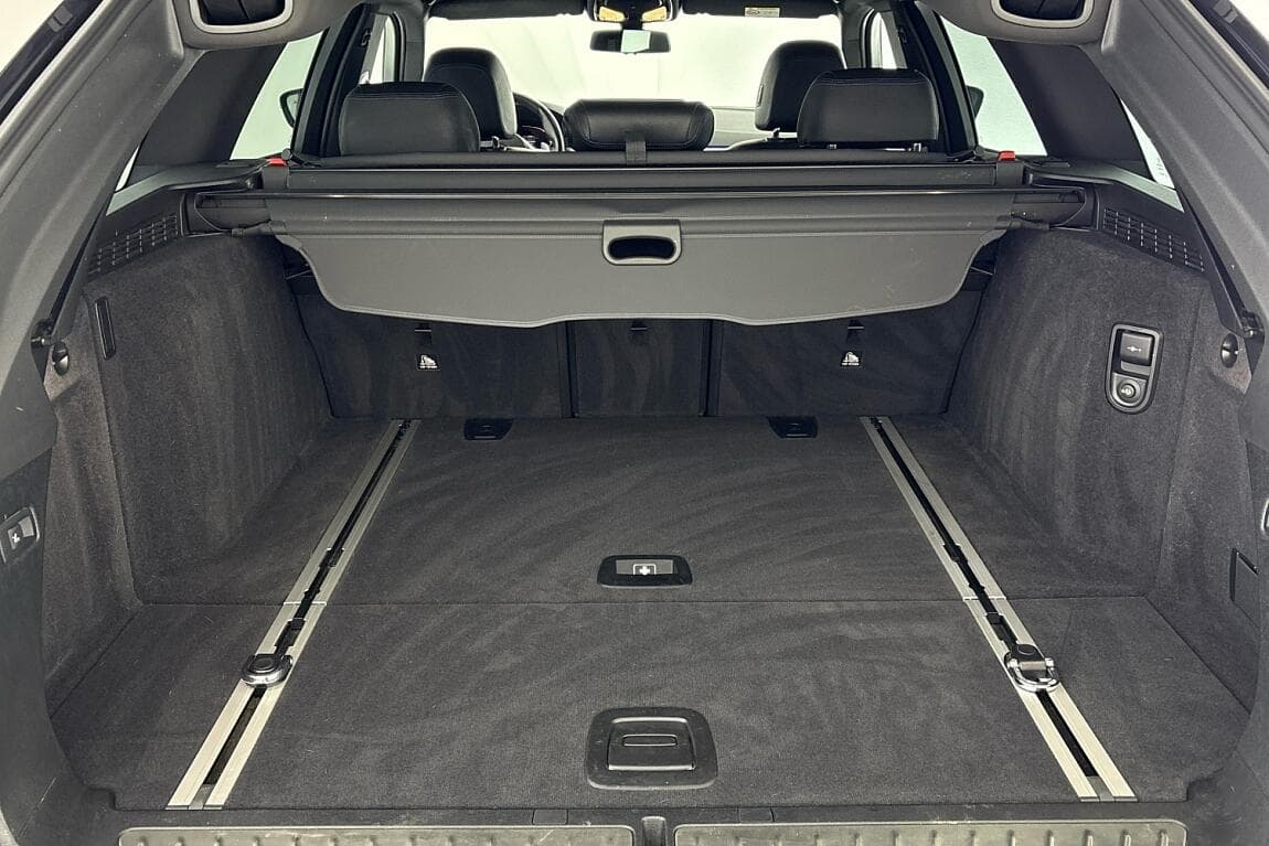 2023 BMW 5-Series - 15