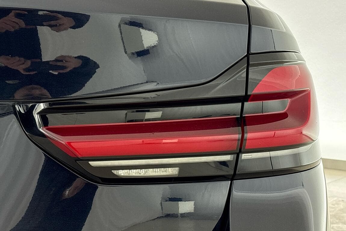 2023 BMW 5-Series - 4