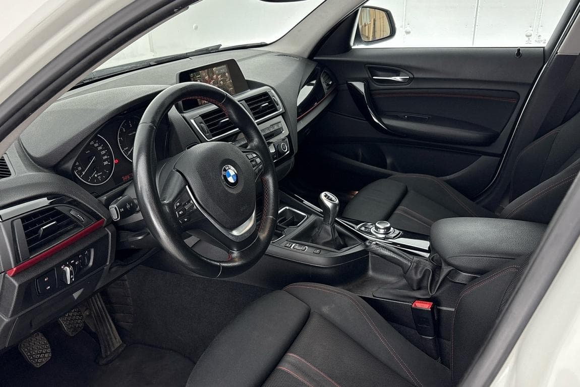 2015 BMW 1-SERIES - 6