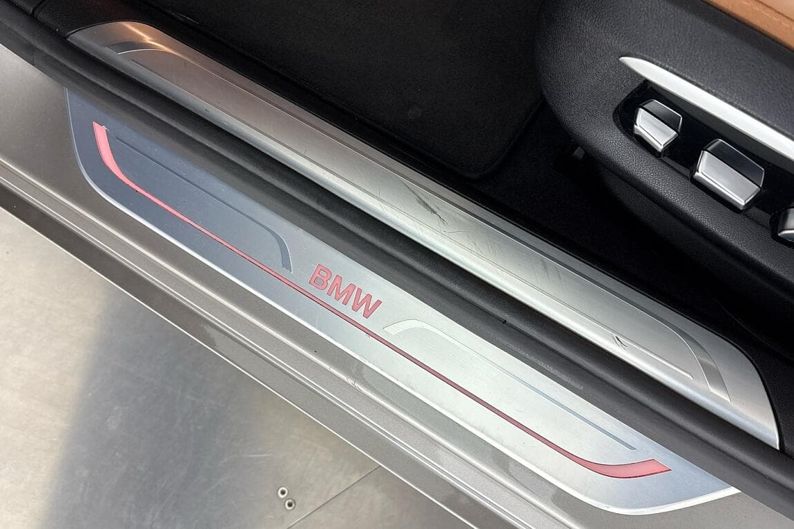 2016 BMW 7-Series - 15