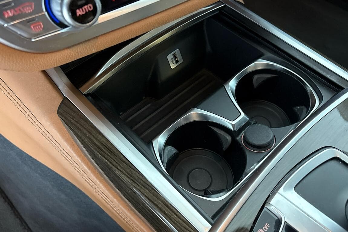 2016 BMW 7-Series - 17