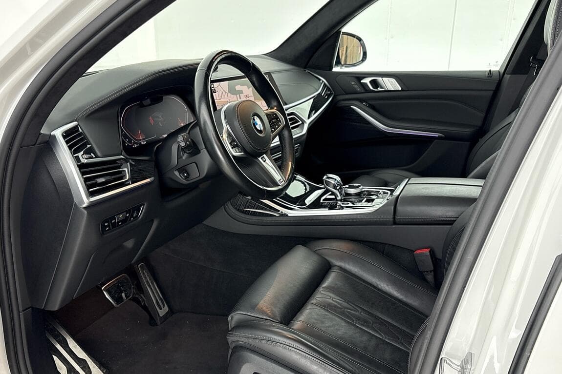 2021 BMW X7 - 6