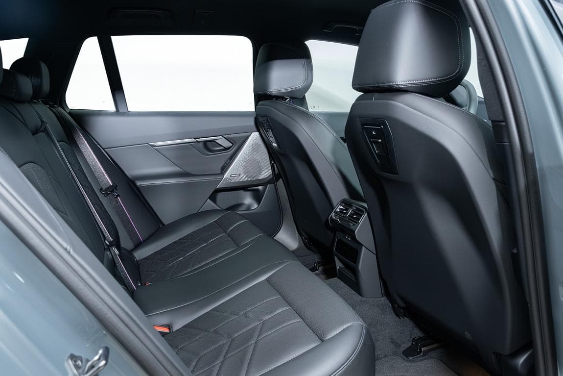 2024 BMW 5-Series - 12