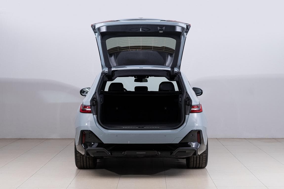 2024 BMW 5-Series - 4