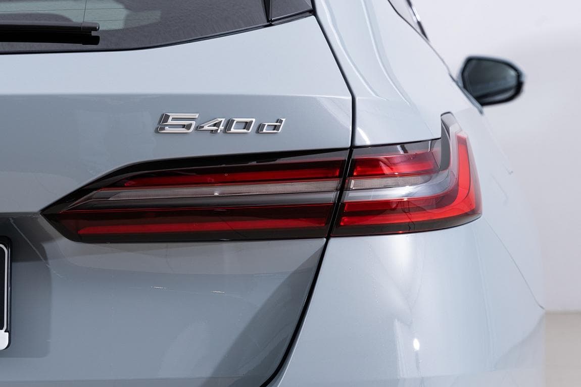 2024 BMW 5-Series - 5