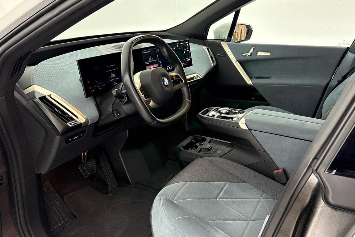 2023 BMW Ix - 6
