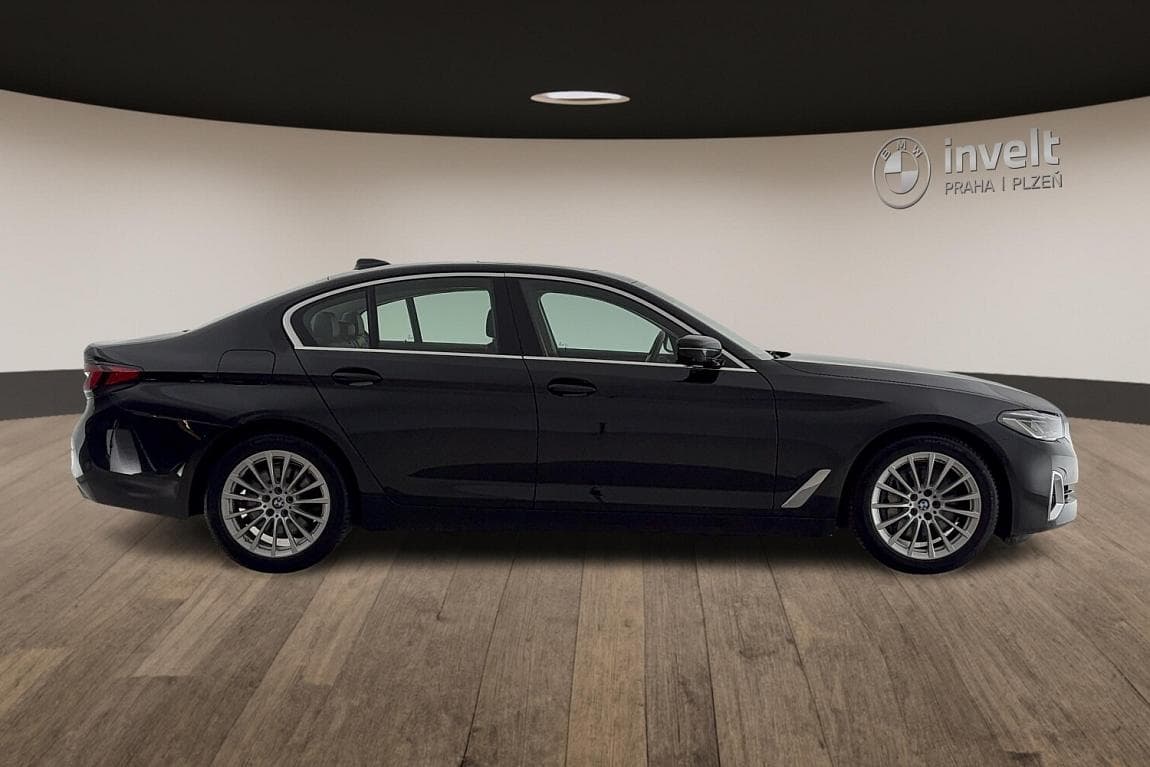 2021 BMW 5-Series - 2