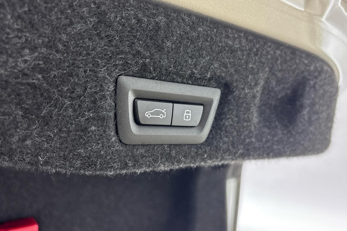 2026 BMW 5-Series - 11