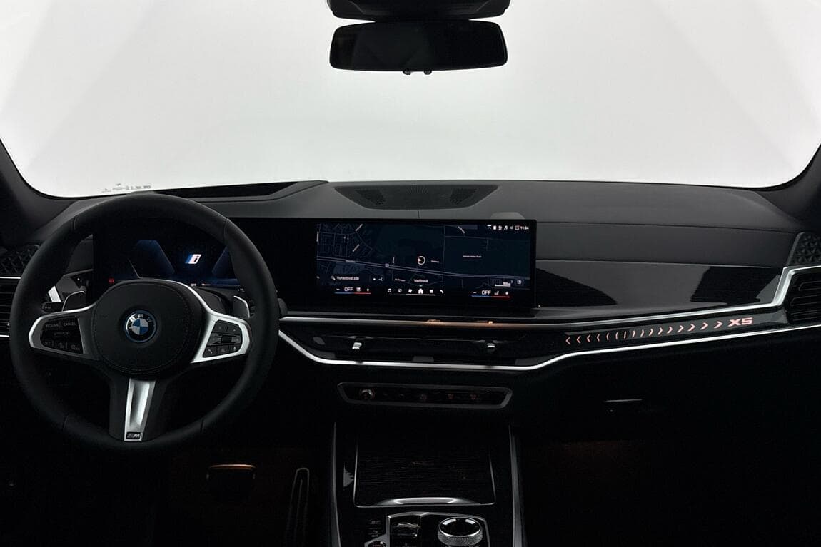 2025 BMW X5 - 9