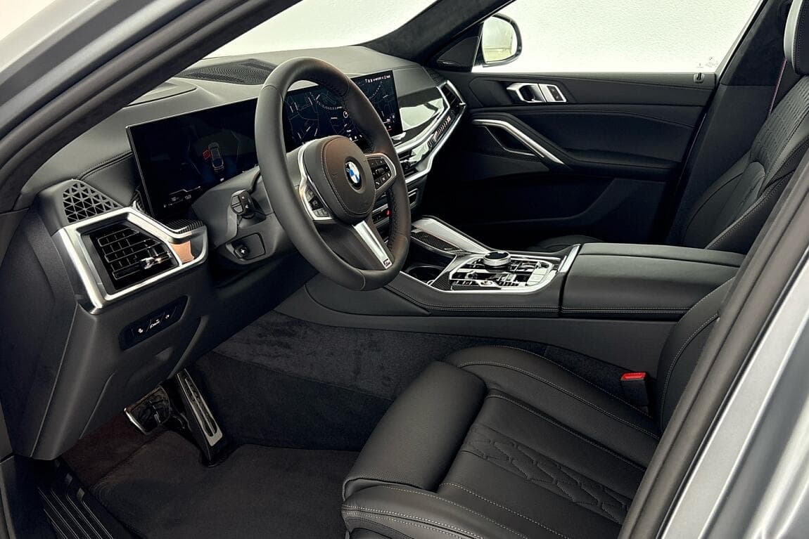 2025 BMW X6 - 6
