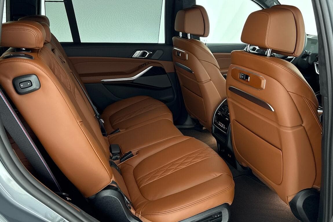 2026 BMW X7 - 14