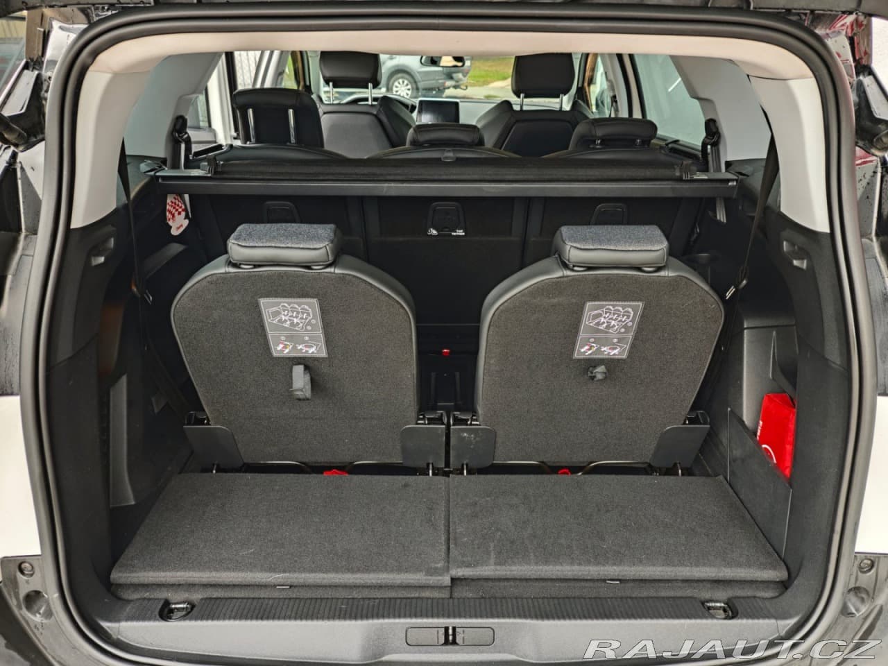 2020 Peugeot 5008 - 14