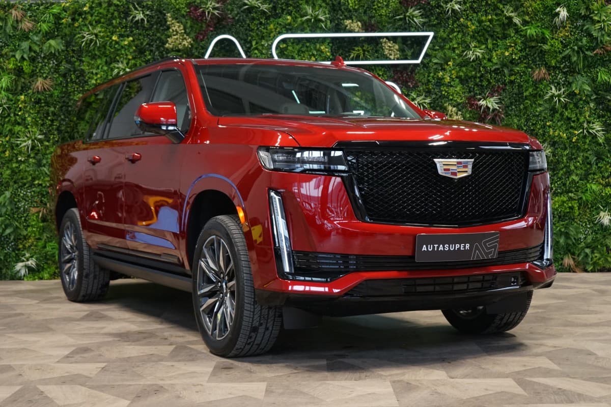 2026 Cadillac Escalade - 3