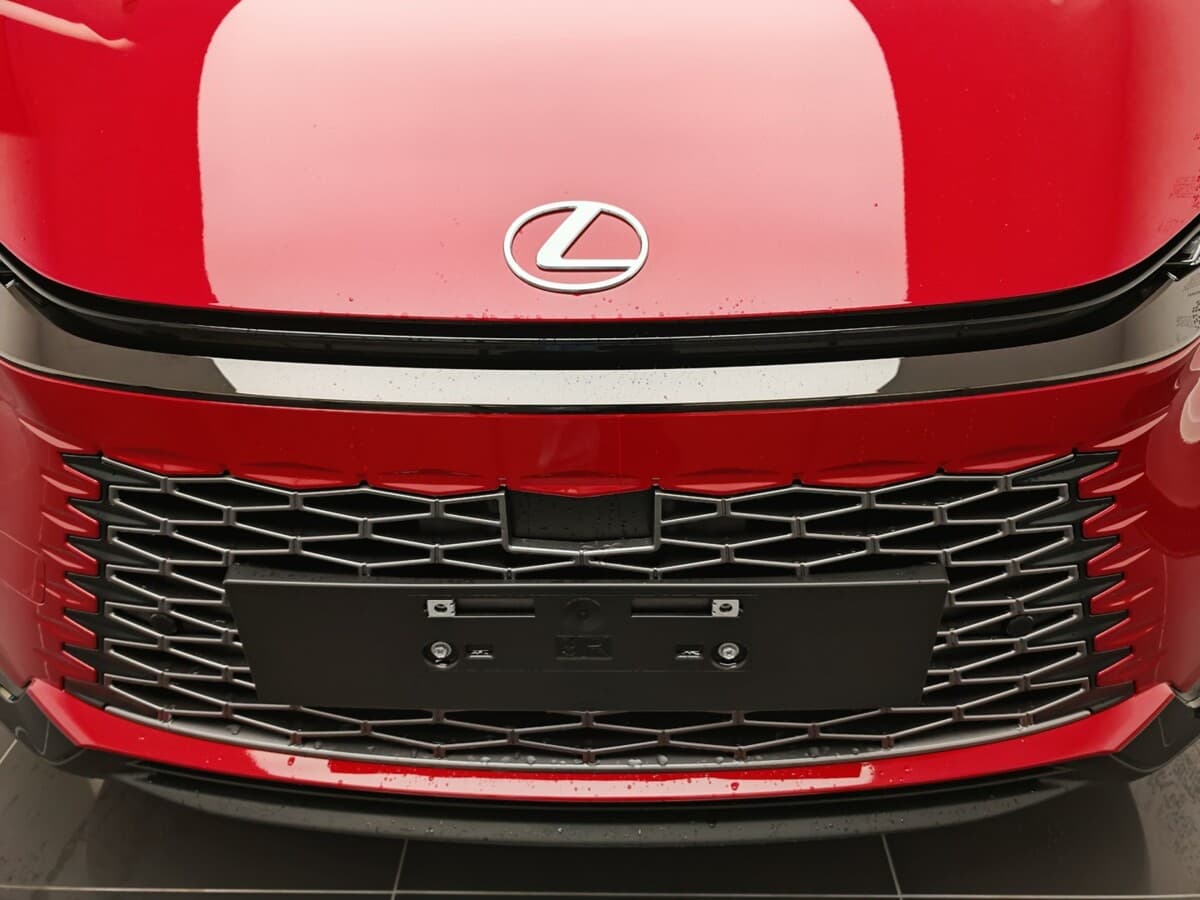 2025 Lexus Ostatní - 8