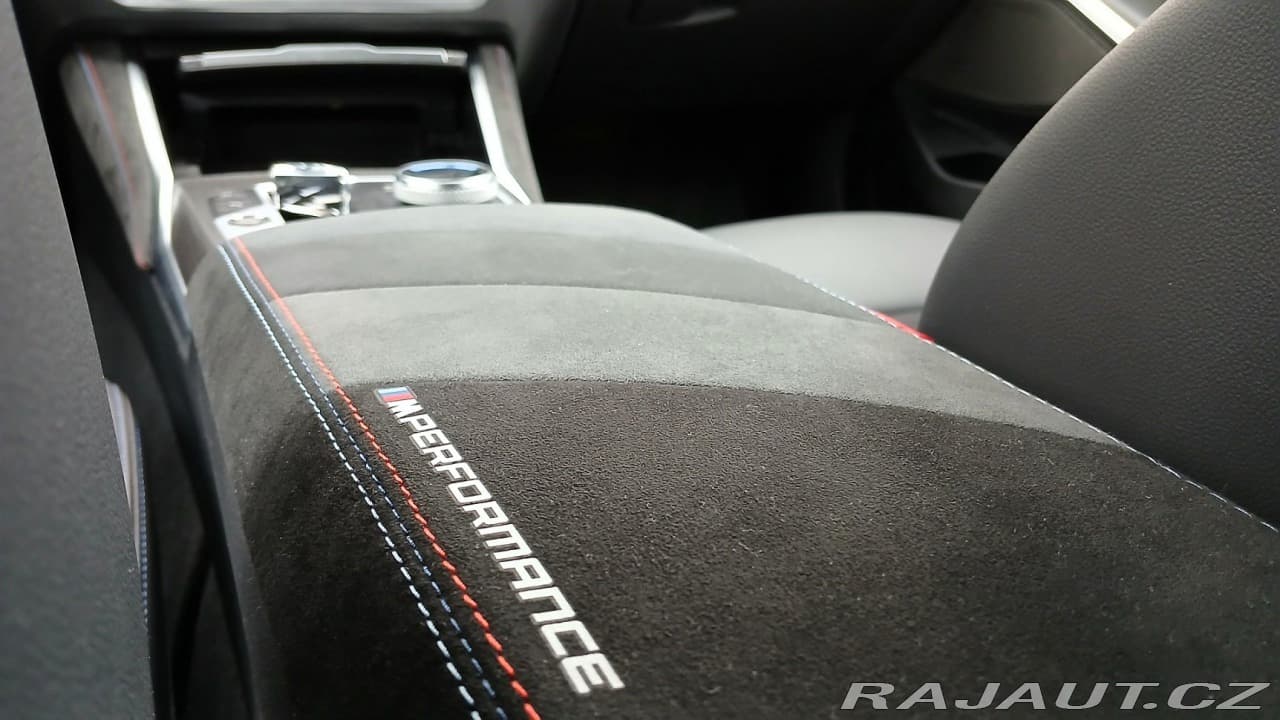 2023 BMW 3-Series - 12