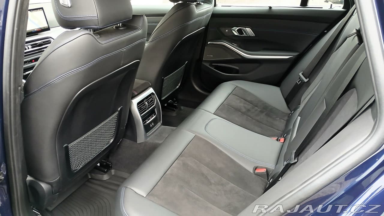 2023 BMW 3-Series - 16