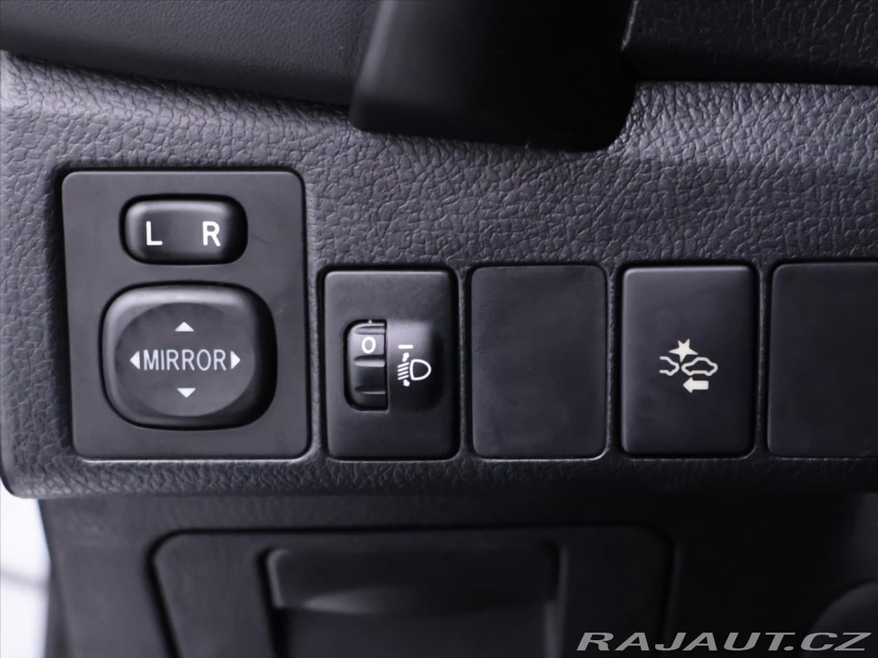 2016 Toyota COROLLA - 13