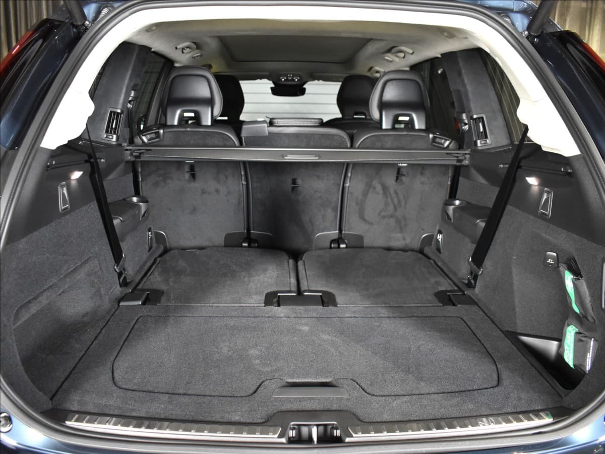 Volvo Xc90 - 8