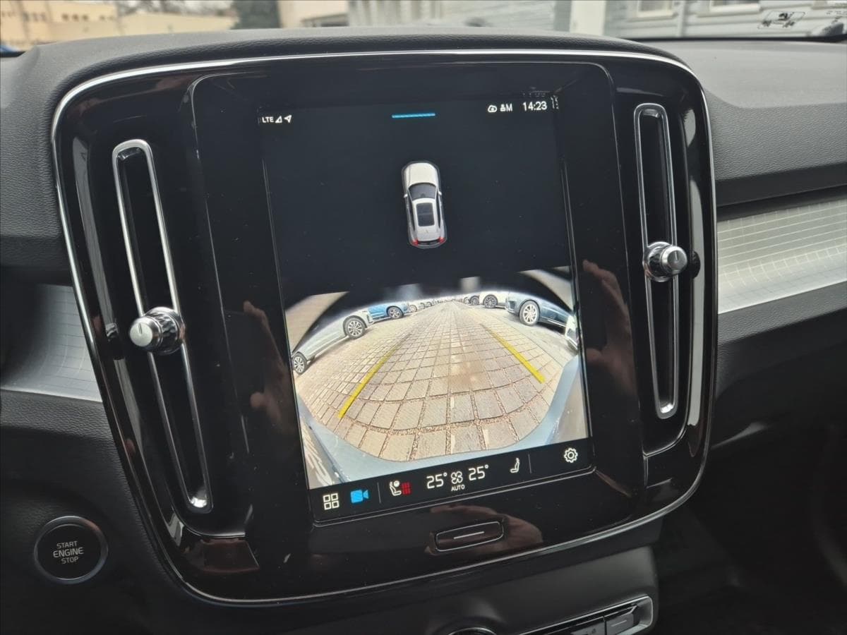 2023 Volvo Xc40 - 15