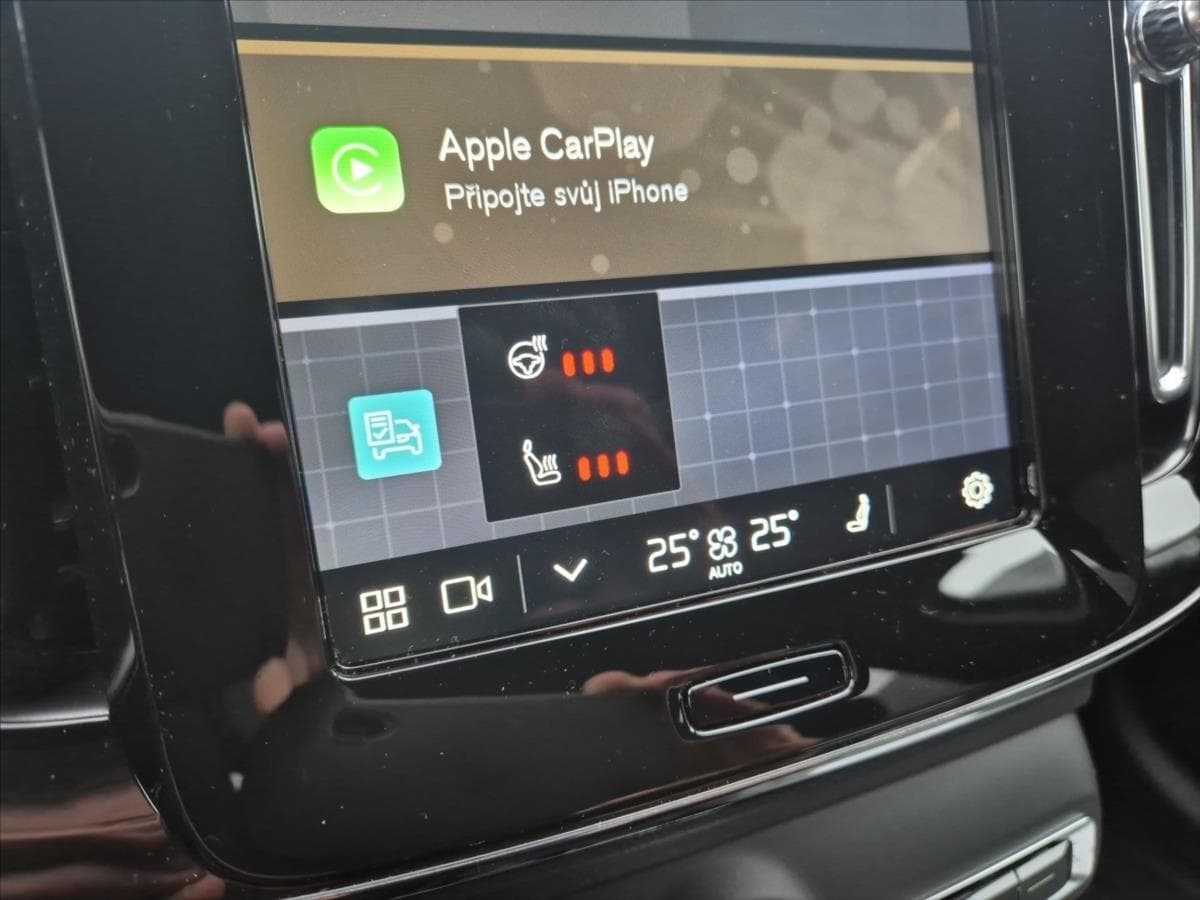 2023 Volvo Xc40 - 16