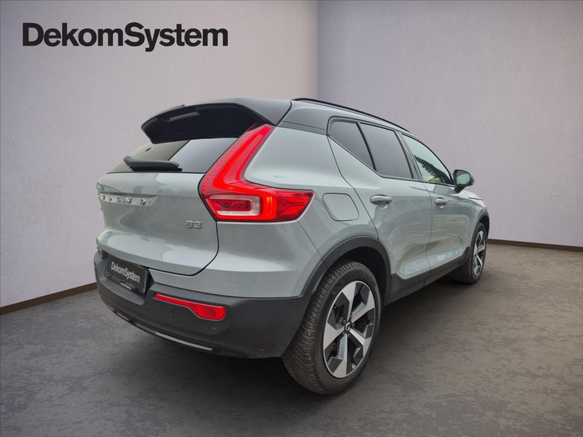 2023 Volvo Xc40 - 3