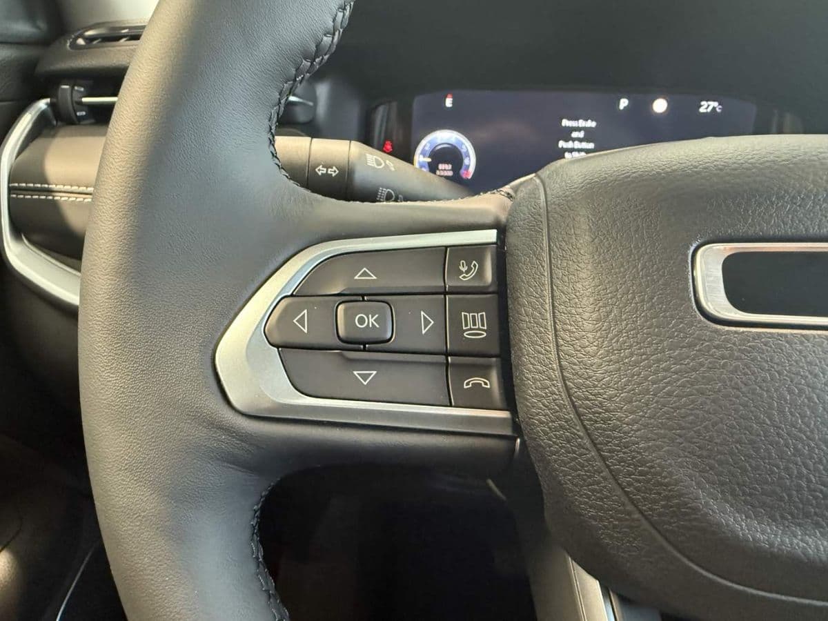 2025 Jeep Compass - 10