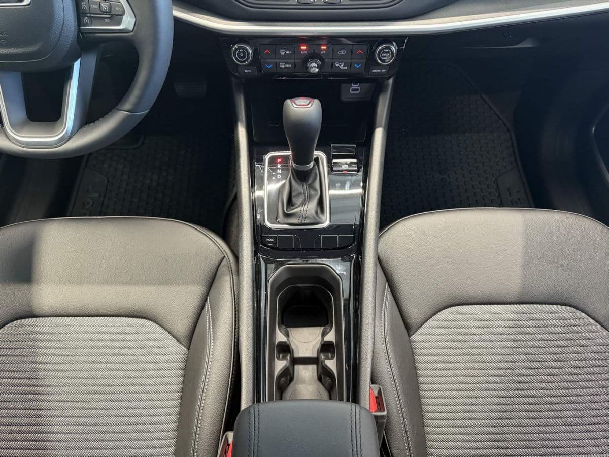 2025 Jeep Compass - 14